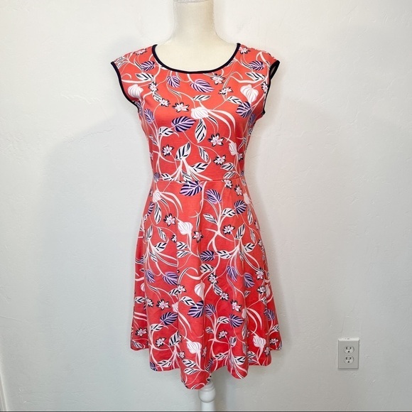 Draper James Coral Floral Ponte Skater Dress Stretchy Jersey Knit Size S - Picture 2 of 10